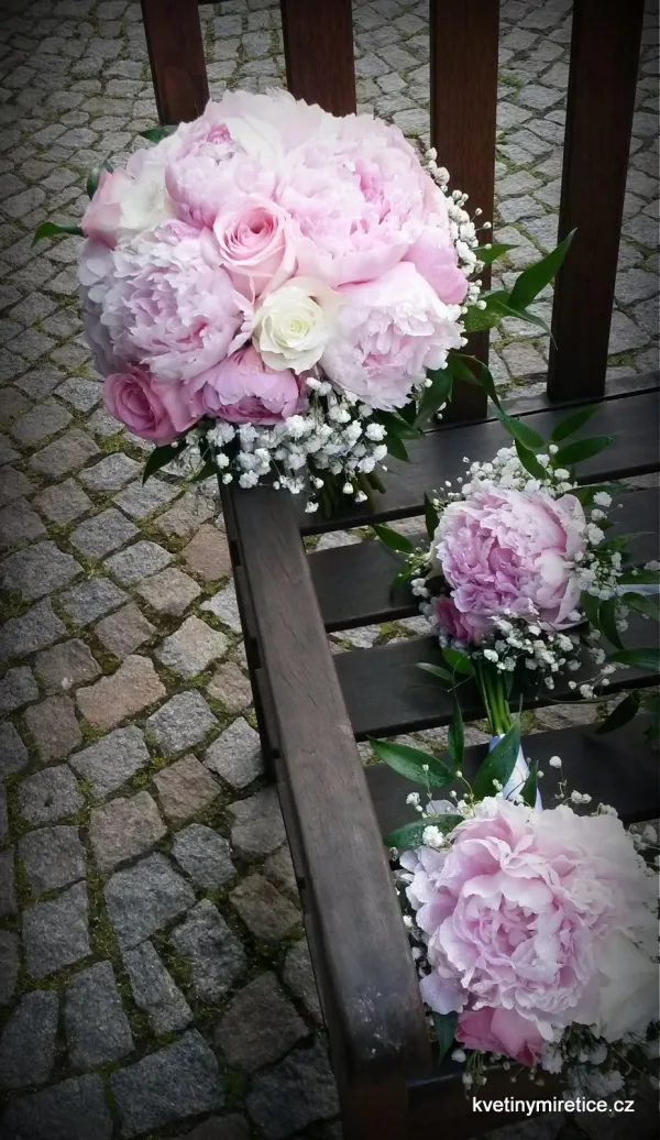 Svatby — fotografie 68