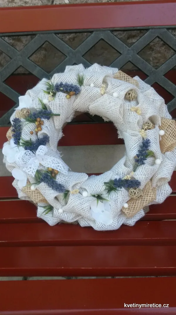 Věnce — fotografie 13