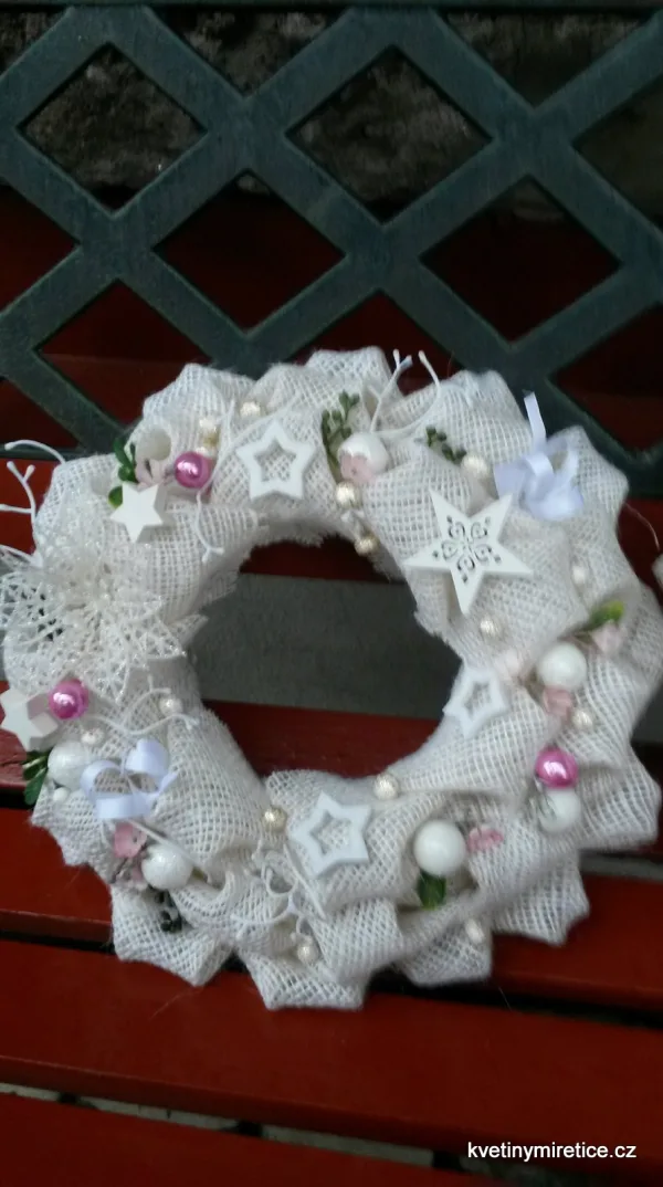 Věnce — fotografie 20
