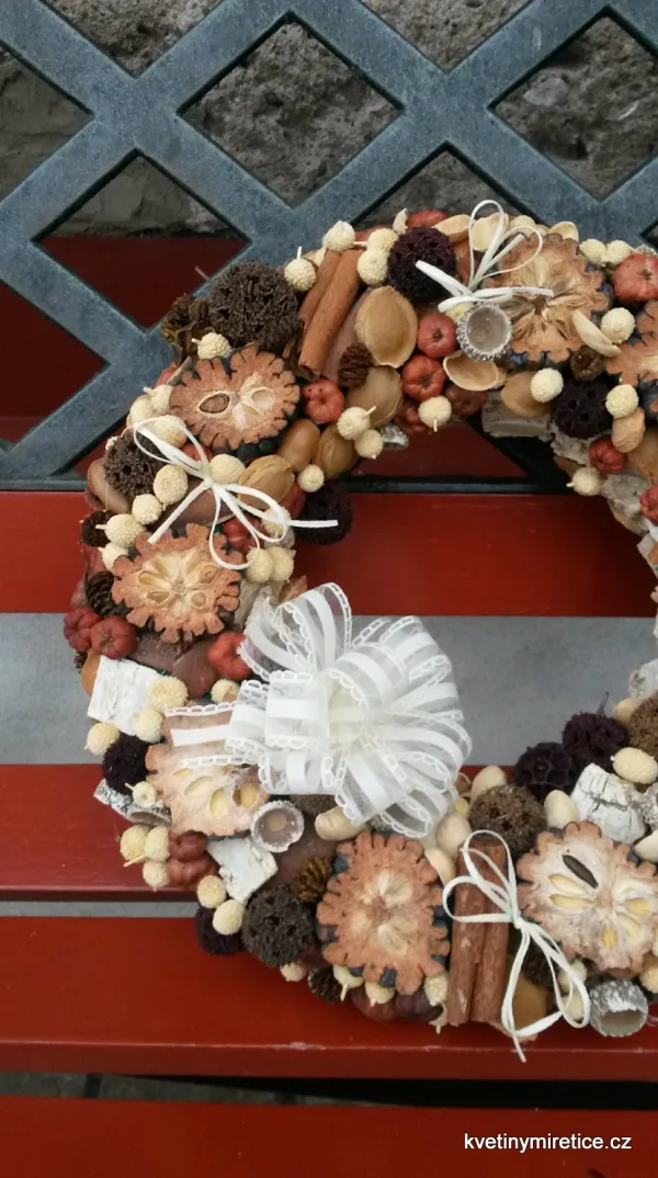 Věnce — fotografie 24