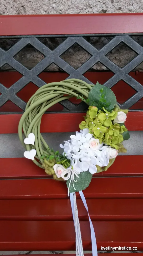 Věnce — fotografie 30