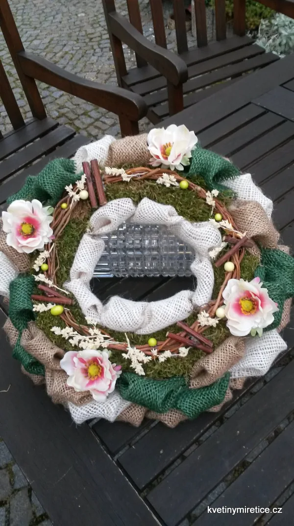 Věnce — fotografie 32
