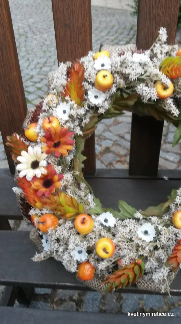 Věnce — fotografie 35