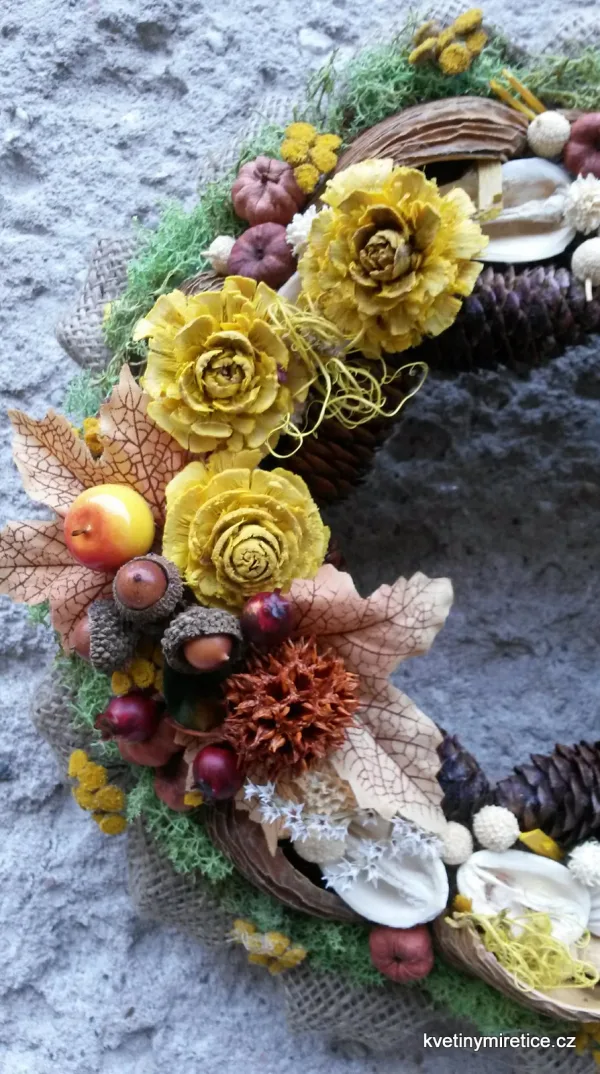 Věnce — fotografie 46
