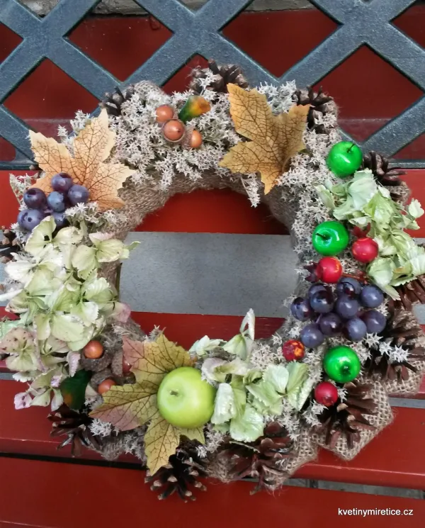 Věnce — fotografie 49