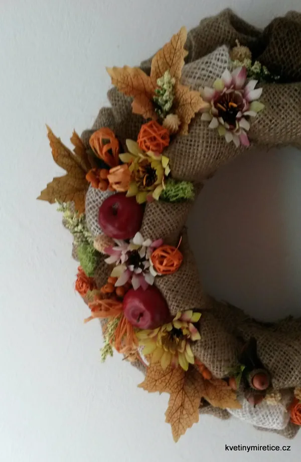 Věnce — fotografie 53