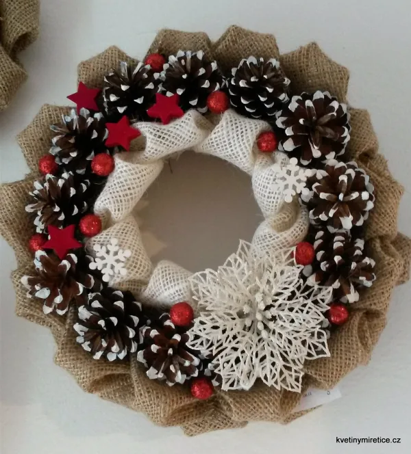 Věnce — fotografie 65