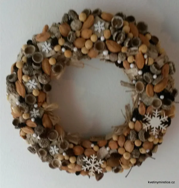 Věnce — fotografie 66