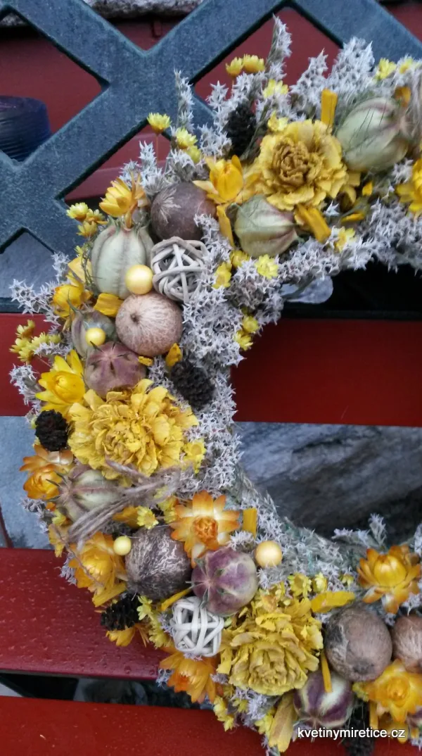 Věnce — fotografie 71