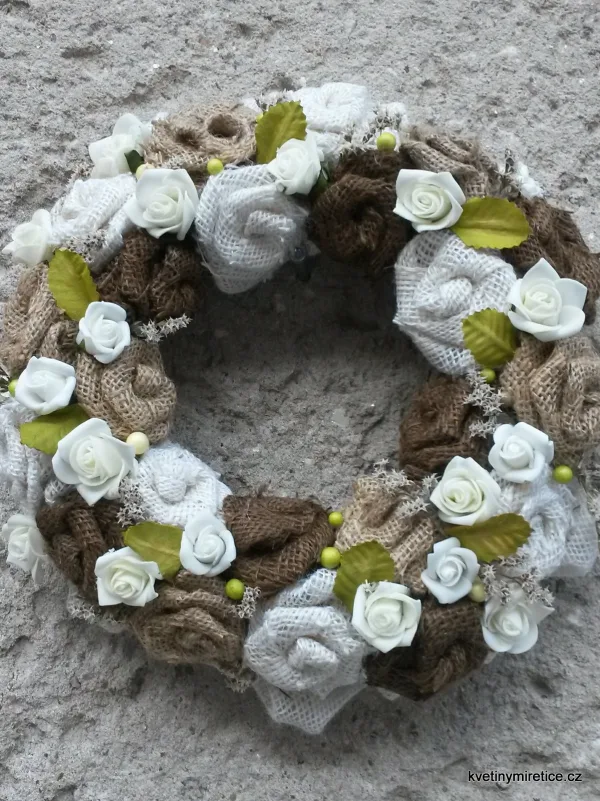 Věnce — fotografie 74